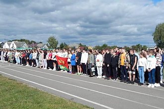 Учащиеся Новогрудского торгово-экономического колледжа приняли участие в физкультурно-спортивном празднике «Первые старты»