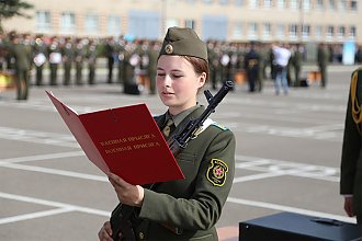 Девушек ожидают в военных учебных заведениях Республики Беларусь