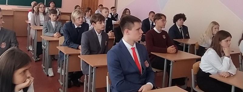 Первый урок от Первого. Учащиеся учреждений образования Новогрудчины приняли участие в уроке истории, который провел Президент Беларуси