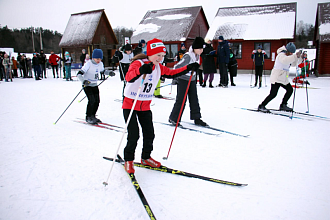 На Новогрудчине прошел районный этап республиканских соревнований по биатлону среди детей и подростков «Снежный снайпер»