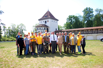 Сотрудники Приорбанка вносят свой вклад в восстановление Любчанского замка